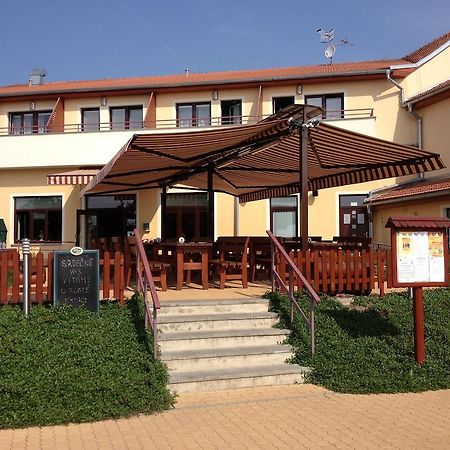 Apartmany, Penzion, Wellness U Zlate Rybky Vyškov Exterior foto