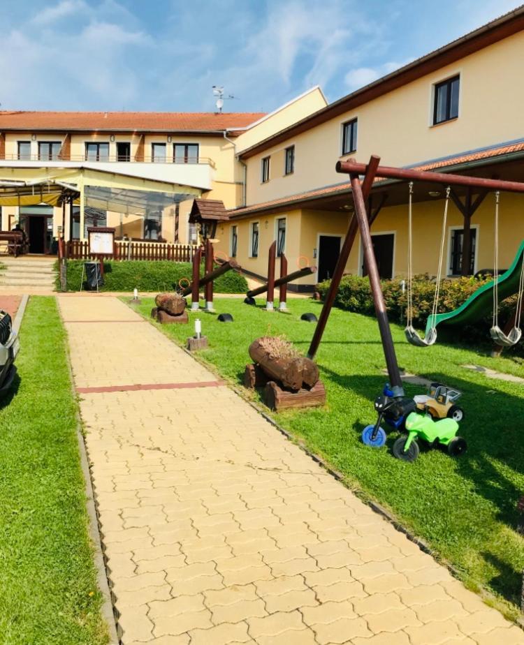 Apartmany, Penzion, Wellness U Zlate Rybky Vyškov Exterior foto